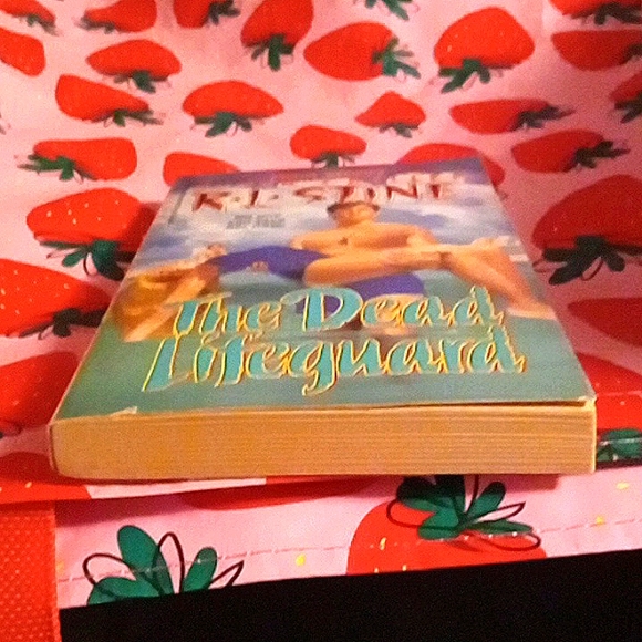 R.L. STINE Fear Street Super Chiller "The Dead Lifeguard" - Picture 7 of 8